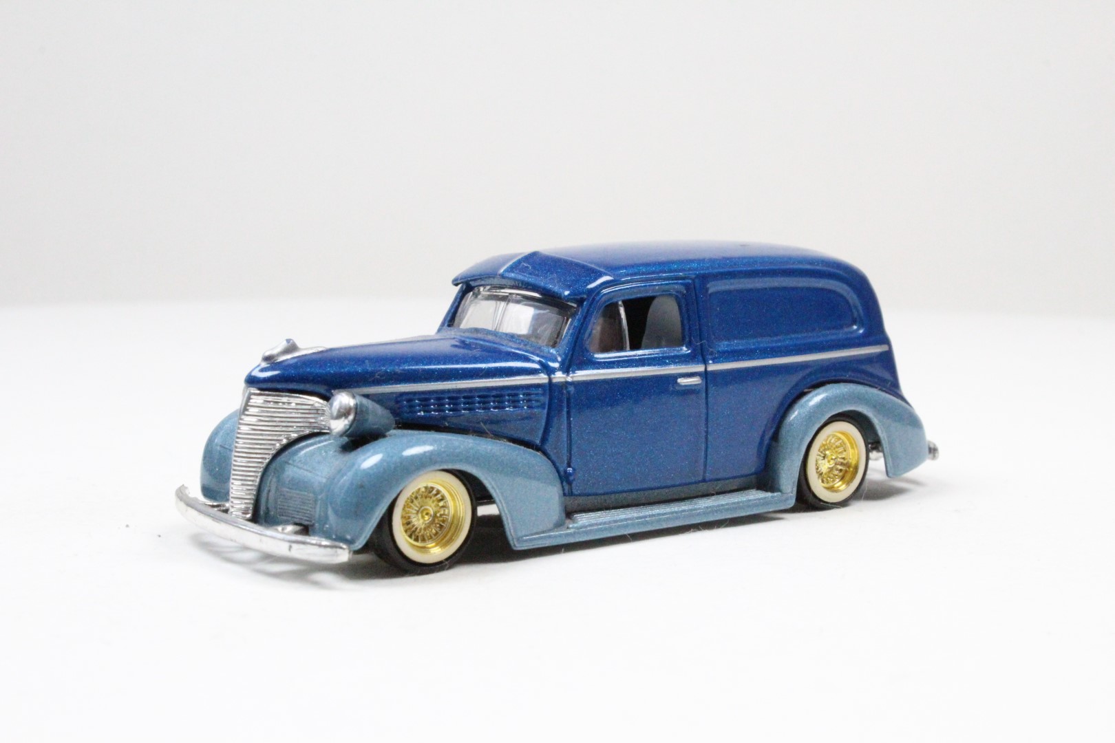 Revell Lowriders – Dutch Diecast Garage